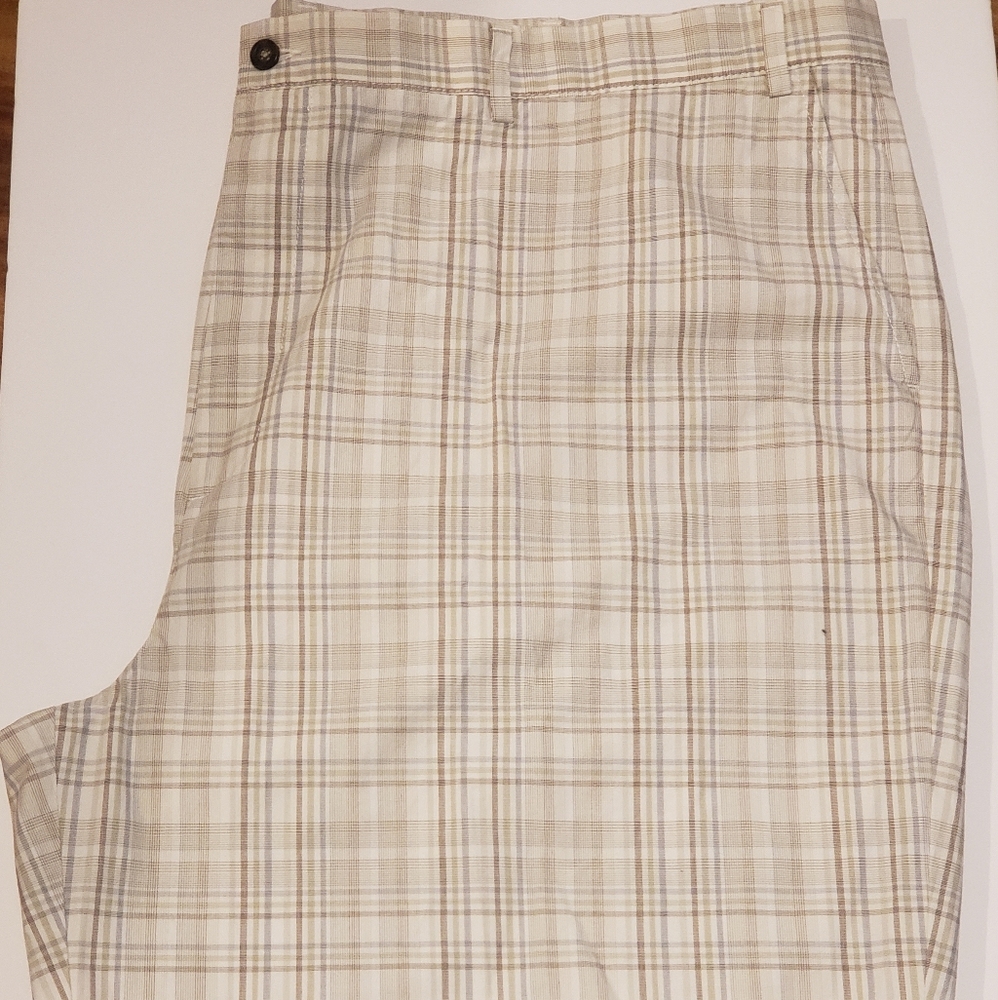 Roundtree & Yorke plaid shorts Big and Tall